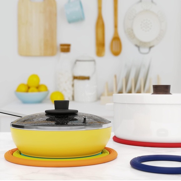 NWT- Fiesta 5 piece Trivet Set - Picture 10 of 12